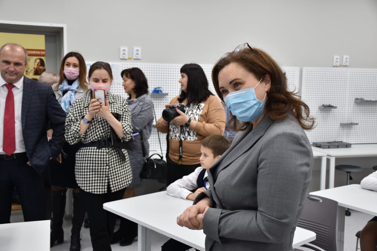 Председатель Елецкого районного отделения Союза женщин приняла участие во встрече с депутатом Государственной думы